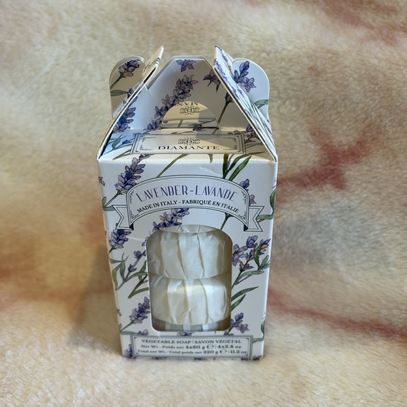 Diamante Scented Lavender Italian Vegitable Rapped Hand Soaps NWT Boxd 4x2.8oz - Picture 14 of 16